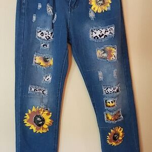 Sunflower Patch Distressed Women's Blue Jeans